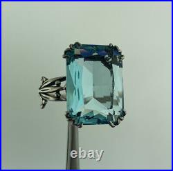 925 Sterling Silver Rectangle Blue Cubic Zirconia CZ Statement Ring