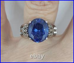 Ladies Sterling Silver Oval Shaped Created Blue Gemstone Ring Size 7.75