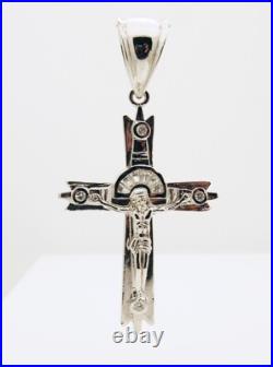 Sterling Silver Cubic Zirconia Crucifix Pendant