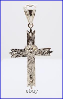 Sterling Silver Cubic Zirconia Crucifix Pendant